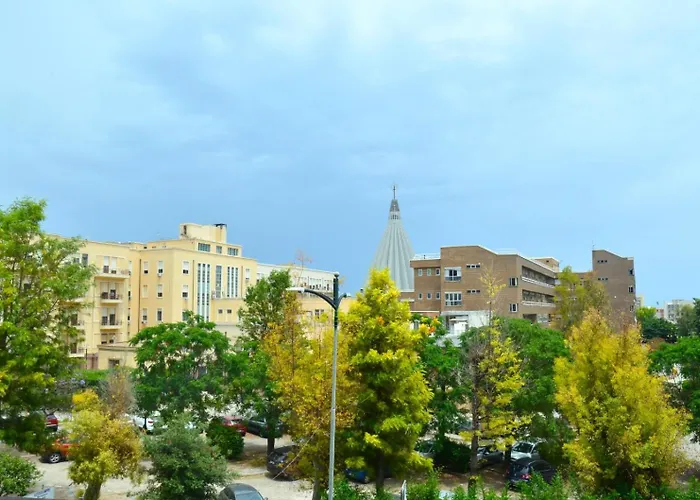 Neapolis アパート